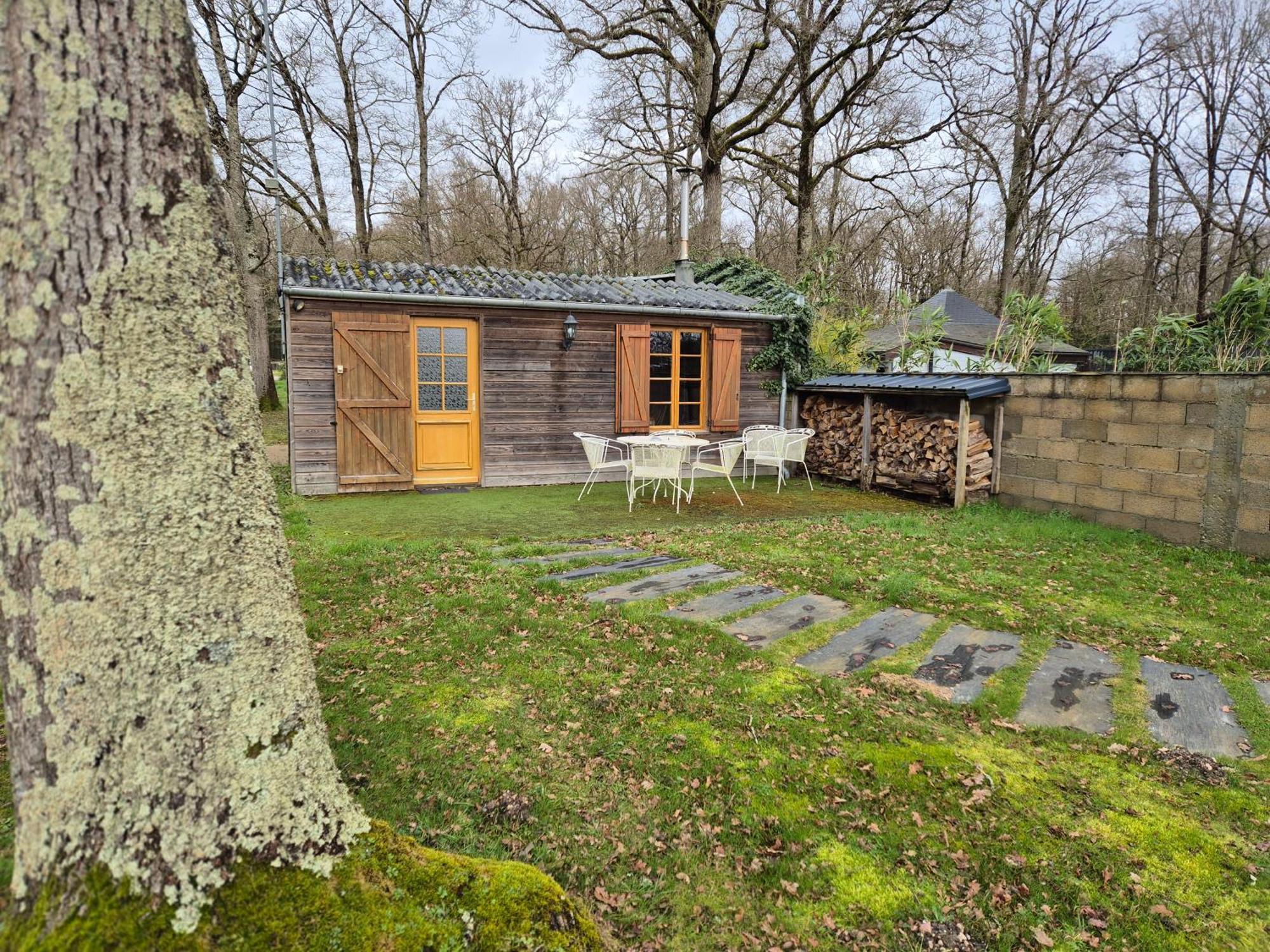 La Maison Dans Les Bois Soucelles المظهر الخارجي الصورة
